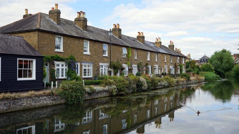 Top-priced homes see values slashed more than any other segment