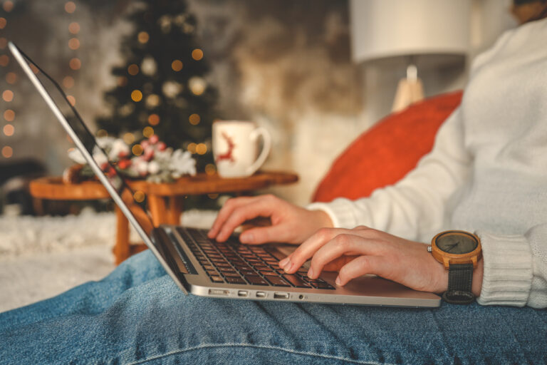 christmas house search