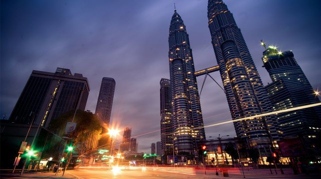 Malaysia attracts record numbers of Chinese buyers