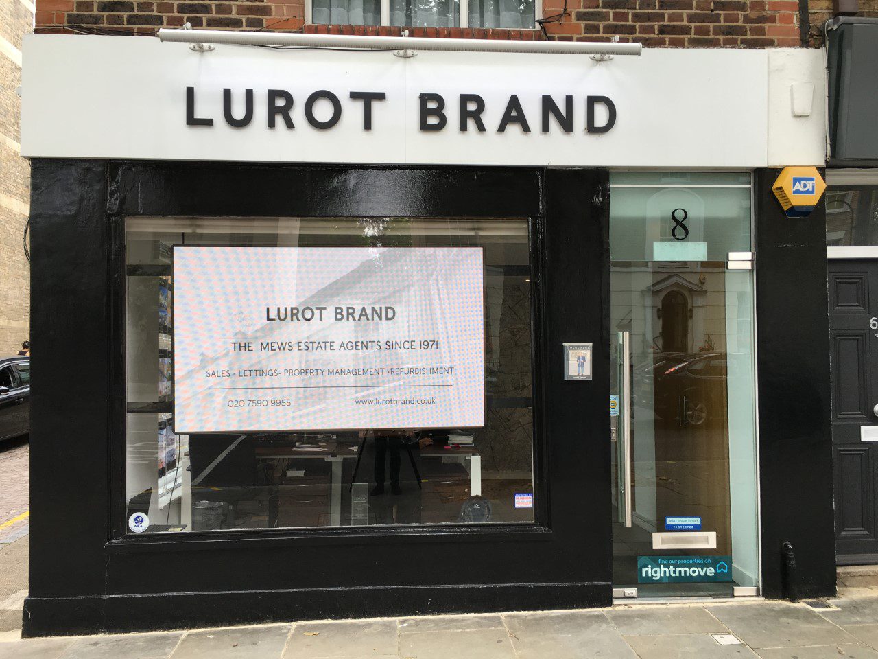 Biggest screen on record in estate agent’s window is now showing in London